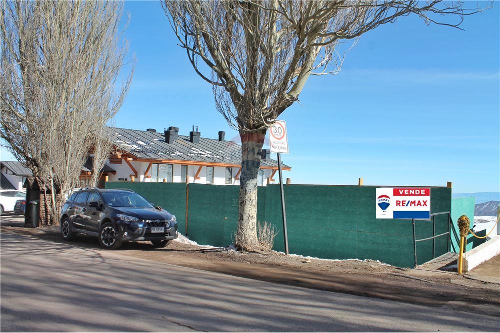 Residenziale - Terreno - Lo Barnechea, Santiago, Metropolitana De Santiago - CL - Altro - 1028109022-1009