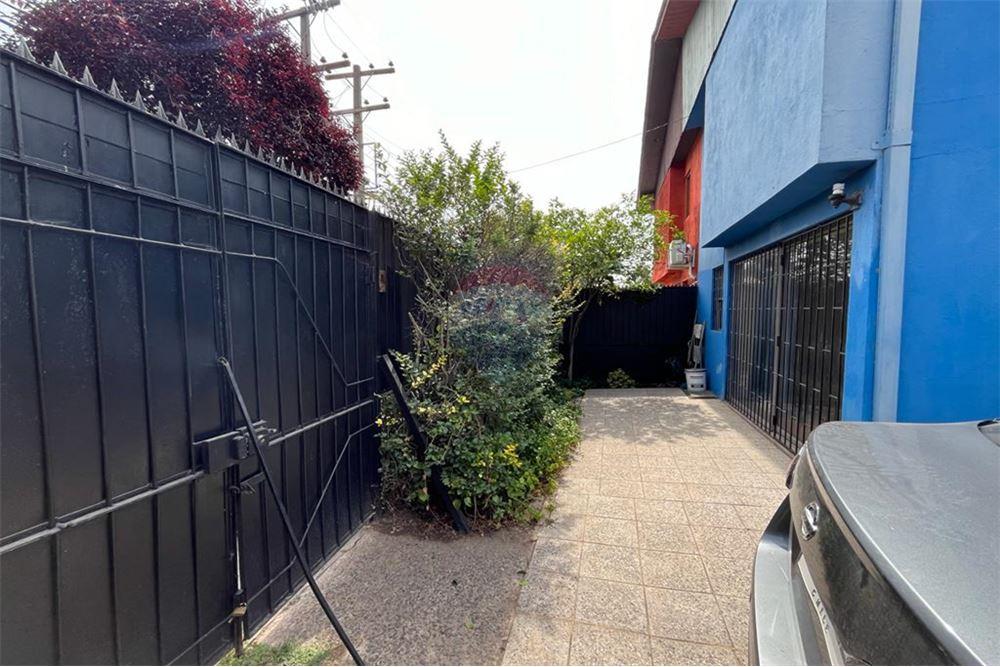 Residenční - Dům - Peñalolén, Santiago, Metropolitana De Santiago - CL - 9 - 1028103003-153