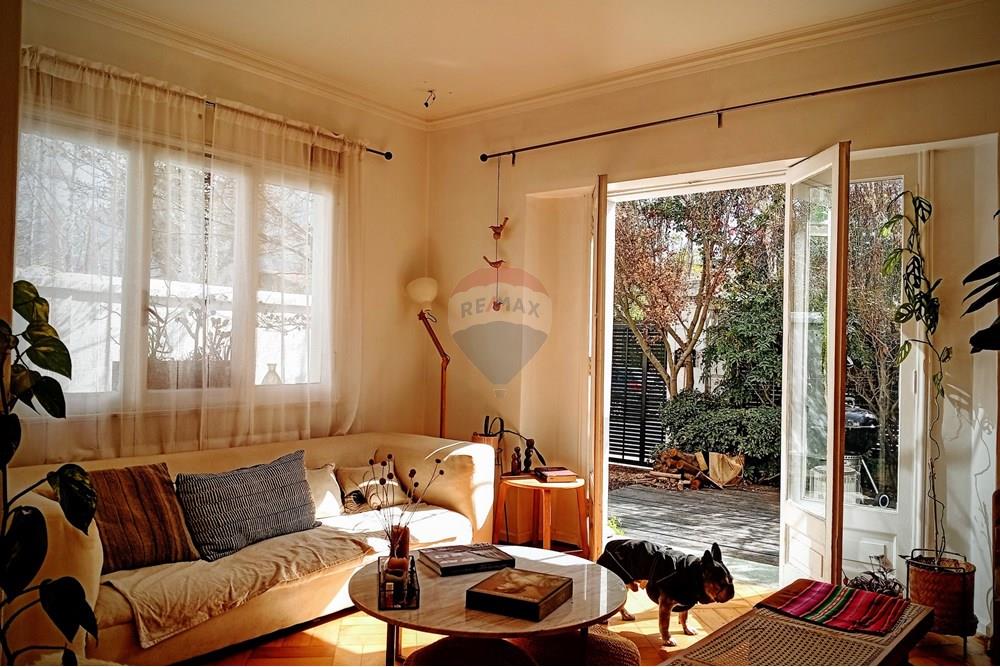 Residential - Omakotitalo - Providencia, Santiago, Metropolitana De Santiago - CL - IMG_20250810_131434-EDIT.jpg - Olohuone/Ruokailutila - 1028085049-5