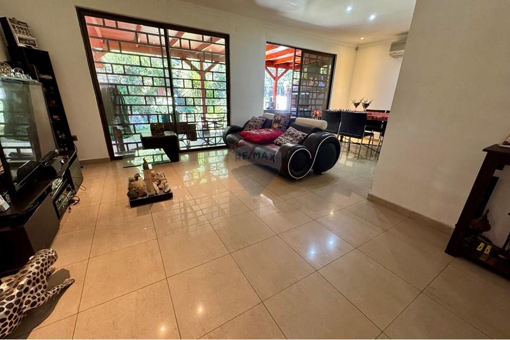 Gyvenamasis - Namas - Ñuñoa, Santiago, Metropolitana De Santiago - CL - IMG_3330.jpg - 1028076046-524