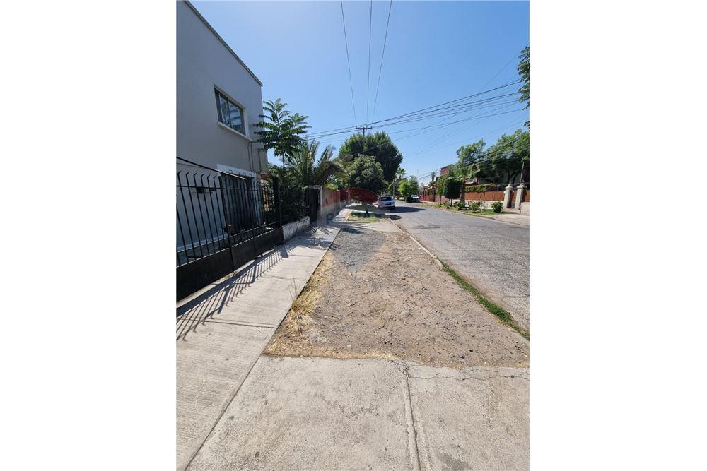 Residential - Bahay - San Miguel, Santiago, Metropolitana De Santiago - CL - 11 - 1028018386-411