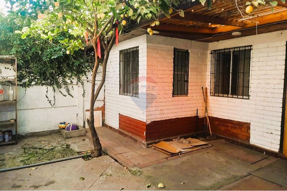 באזור מגורים - בית פרטי - La Florida, Santiago, Metropolitana De Santiago - CL - 18 1.jpg - 1028037200-25