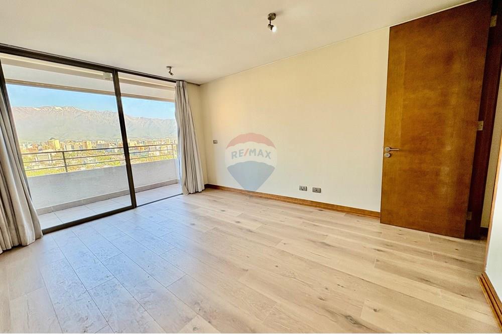 Residential - Stanovanje - Vitacura, Santiago, Metropolitana De Santiago - CL - WhatsApp Image 2025-10-02 at 2.28.43 PM (1).jpeg - 1028096115-6