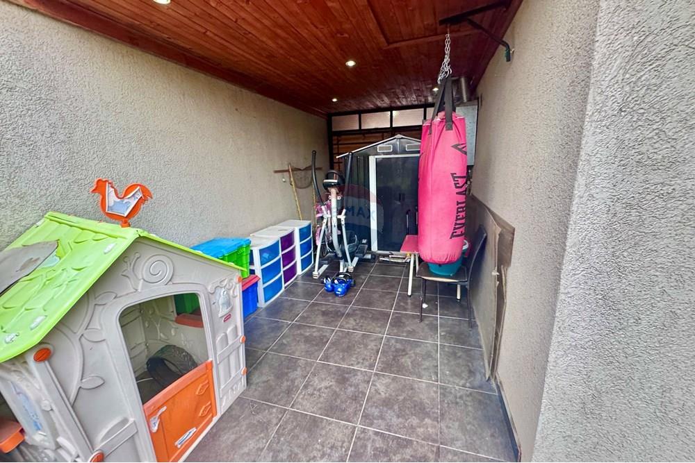 Жилищен - Къща - Maipú, Santiago, Metropolitana De Santiago - CL - IMG_8336.jpg - Гараж - 1028018291-704