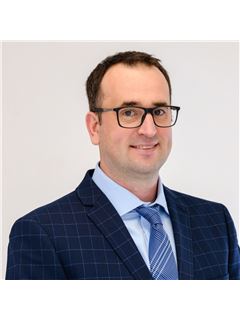 Taras Tovstiy - RE/MAX River City
