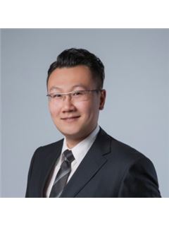 Eric Li - RE/MAX Crest Realty