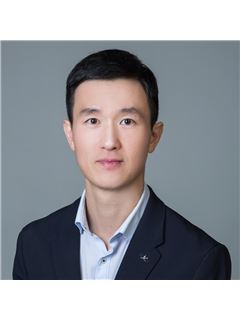 William Liu - RE/MAX Crest Realty