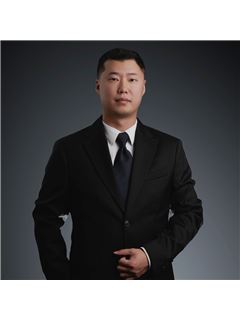 Charles Wang - RE/MAX Crest Realty