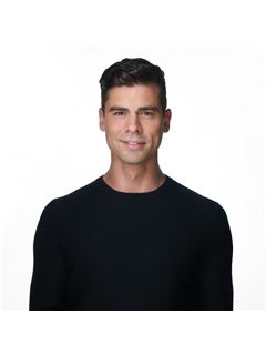 John Milakovic - RE/MAX Excellence