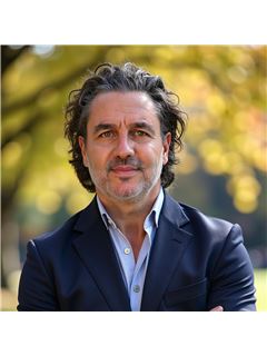 Sergio Maione - RE/MAX Elite (Windermere)