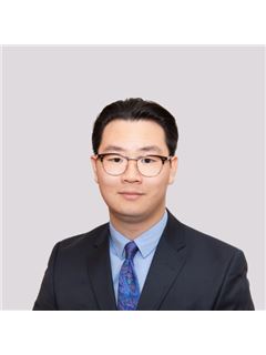 Christopher Leung - RE/MAX City Realty
