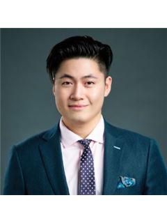 Alan Chan - RE/MAX Crest Realty