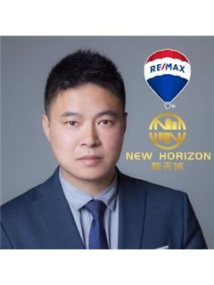 Henry Li - RE/MAX Crest Realty
