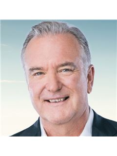 Gary A. Hooge - RE/MAX Treeland Realty