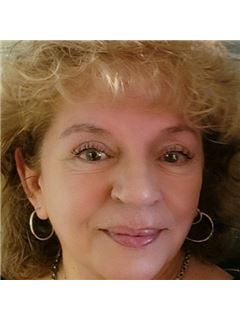 Lola Bradfield - RE/MAX Crest Realty (Burnaby Kingsway)