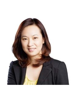 Karen Zhao - RE/MAX Crest Realty
