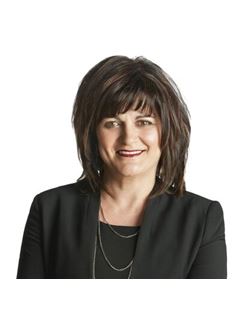 Lucia Arnieri - RE/MAX River City