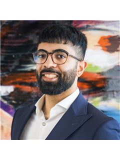 Shiva Narayan - RE/MAX Excellence