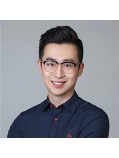 Jack Liu - RE/MAX Crest Realty