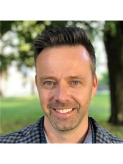 Ian J. Eggleton - RE/MAX Masters Realty