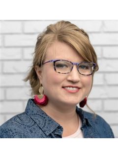 Elisse Lara Moreno - RE/MAX Real Estate (Edmonton)