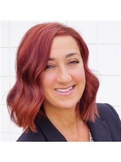 Laura Tosto - RE/MAX Real Estate (Edmonton)
