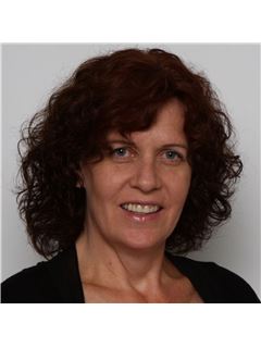 Lynda Christine Holloway - Kisil - RE/MAX First