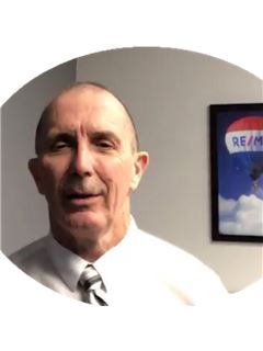 Bob Kalo - RE/MAX Treeland Realty