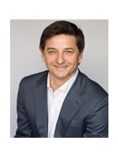 Perry W. Hoogveld - RE/MAX Westcoast