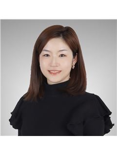 Pam Pu - RE/MAX Crest Realty