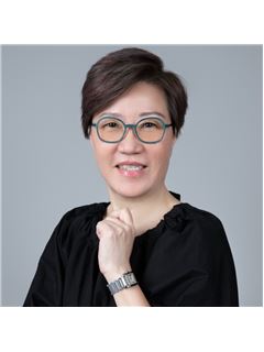 Sara Mak - RE/MAX Crest Realty