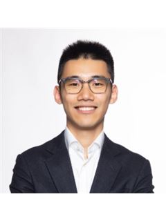 Michael Liu - RE/MAX Crest Realty