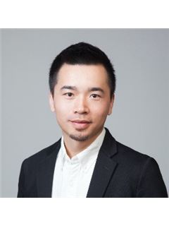 Leo Huang - RE/MAX Crest Realty