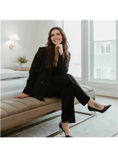 Katie Koch-Hale - RE/MAX River City