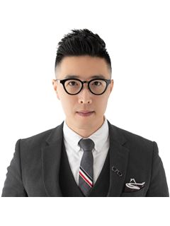 Victor Zhong - RE/MAX Crest Realty