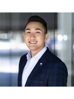 Milton Chan - RE/MAX Crest Realty