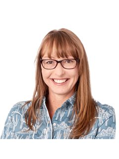 Krista Traptow - RE/MAX First