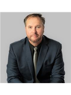 Chris Akins - RE/MAX River City