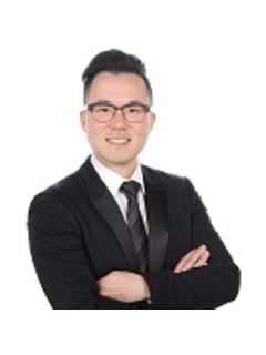Martin Ng - RE/MAX Crest Realty