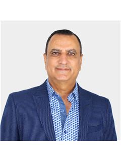 Amjad Nawaz - RE/MAX Excellence