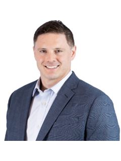 Brendan Link - RE/MAX Treeland Realty