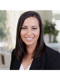 Kathryn Iles - RE/MAX Treeland Realty
