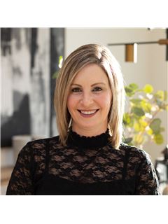 Leslie Benson - RE/MAX Elite (North)