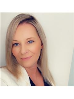 Melody Aaron - RE/MAX Excellence