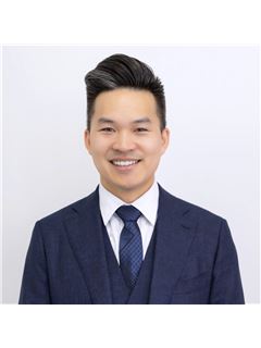 Aaron C Wong - RE/MAX Westcoast