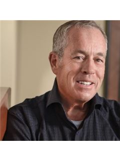 Greg G. McDannold - RE/MAX Excellence