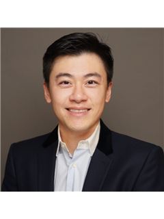 Justin Qiao - RE/MAX Crest Realty