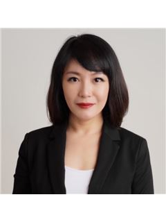 Vivian Hao - RE/MAX Crest Realty