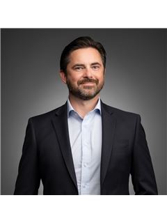 Taylor Biggar - RE/MAX Westcoast