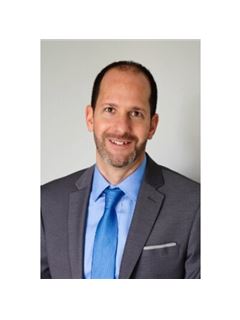 Tyler Van Vliet - RE/MAX Treeland Realty
